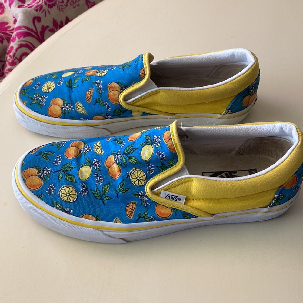 VANS - Picture 7 of 10